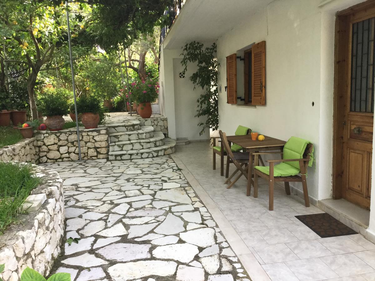Ferienwohnung Ntinas House Tsoukaládhes Exterior foto